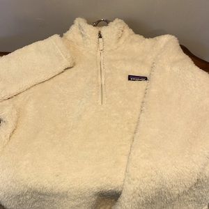 Beautiful used Patagonia fleece pullover!